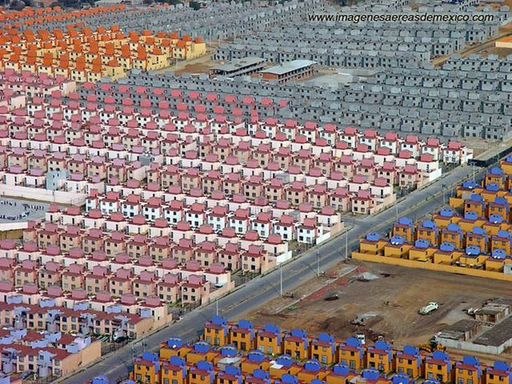 Mass Housing in Ixtapaluca, Mexico